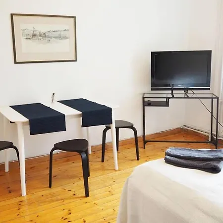 Beautiful Private With Dream Location *